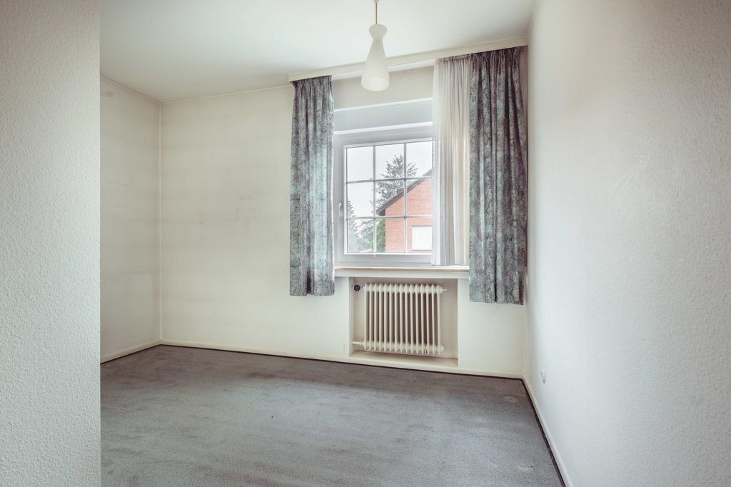 Immobilienangebot - Würselen - Wohnen - Bardenberg!
Einseitig angebautes Einfamilienhaus mit traumhaftem Garten
