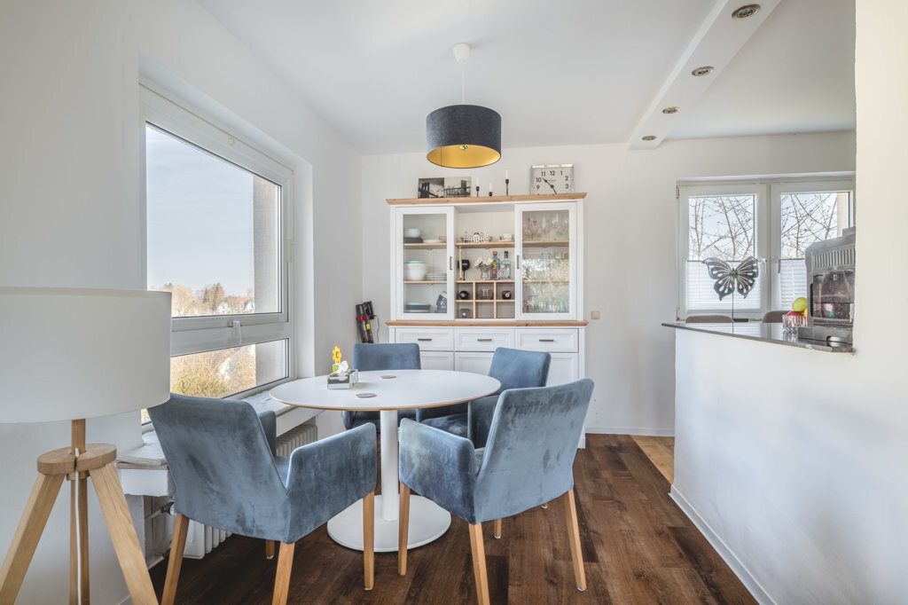 Immobilienangebot - Aachen - Wohnen - Einziehen und wohlfühlen!
Große 5-Zimmer Maisonettewohnung mit Südbalkon in Forst
