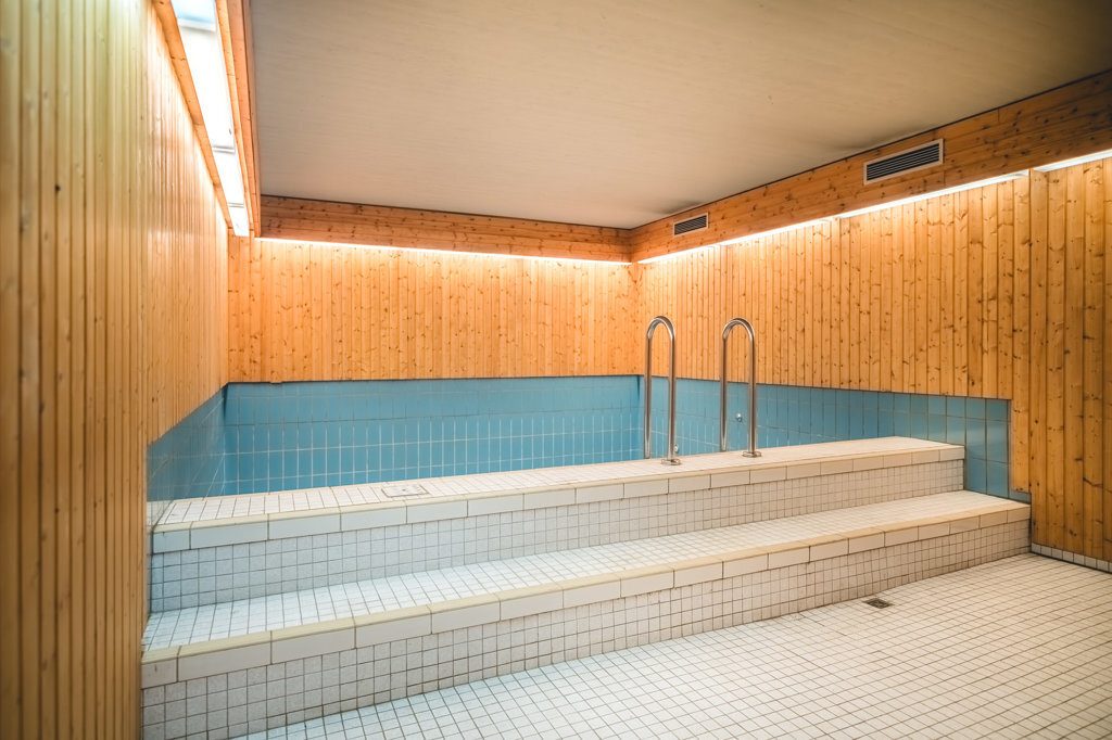 Immobilienangebot - Aachen - Wohnen - Exklusiver Bungalow mit großem Grundstück in sehr begehrter Lage von Aachen