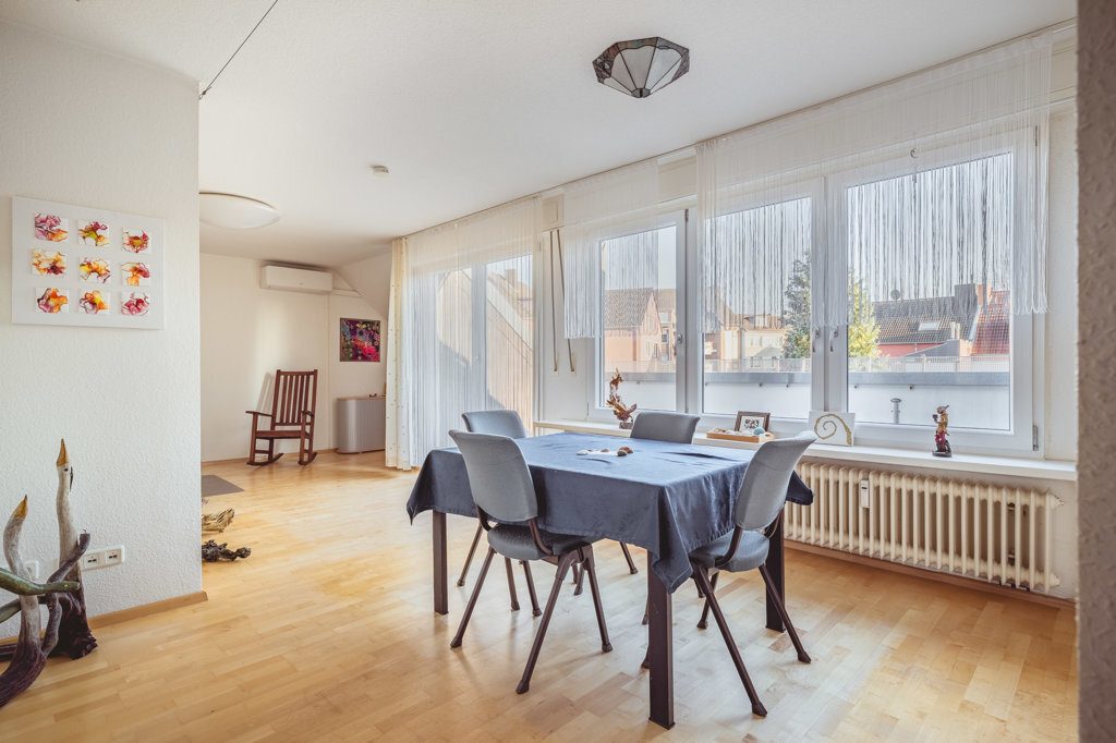 Immobilienangebot - Würselen - Renditehäuser - Solides 6-Parteien-Haus mit bezugsfreiem Dachgeschoss in sehr beliebter Wohnlage von Bardenberg