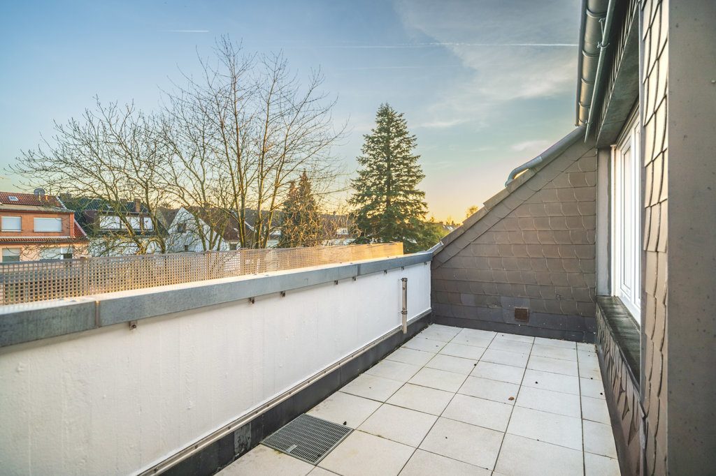 Immobilienangebot - Würselen - Renditehäuser - Solides 6-Parteien-Haus mit bezugsfreiem Dachgeschoss in sehr beliebter Wohnlage von Bardenberg