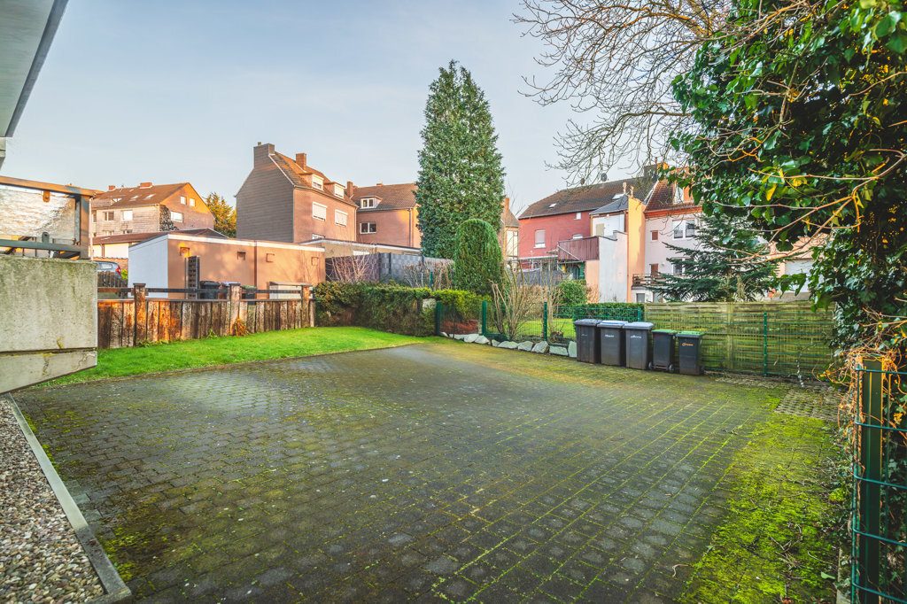 Immobilienangebot - Würselen - Renditehäuser - Solides 6-Parteien-Haus mit bezugsfreiem Dachgeschoss in sehr beliebter Wohnlage von Bardenberg