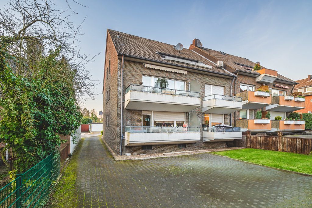 Immobilienangebot - Würselen - Renditehäuser - Solides 6-Parteien-Haus mit bezugsfreiem Dachgeschoss in sehr beliebter Wohnlage von Bardenberg