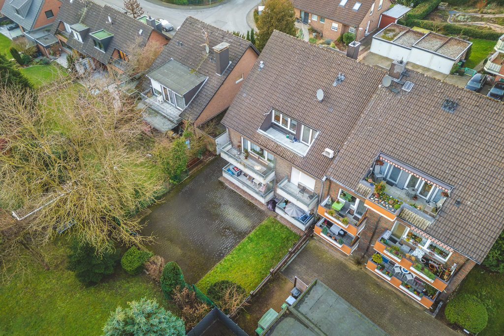 Immobilienangebot - Würselen - Renditehäuser - Solides 6-Parteien-Haus mit bezugsfreiem Dachgeschoss in sehr beliebter Wohnlage von Bardenberg