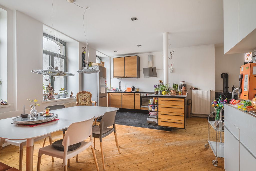 Immobilienangebot - Aachen - Wohnen - Ihr neues Zuhause wartet aus Sie - Historisches, denkmalgeschütztes Stadthaus mit kleinem Garten