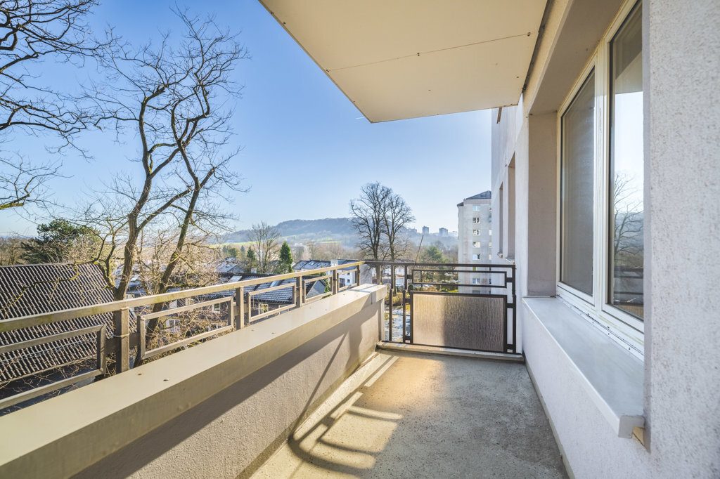 Immobilienangebot - Aachen - Wohnen - Laurensberg!
Langjährig vermietetes, gepflegtes Appartement mit Balkon als solide Kapitalanlage