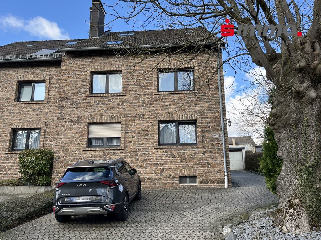 Immobilienangebot - Aachen - Wohnen - Ansprechende 3-Zimmer-Eigentumswohnung 
mit Balkon und Garage