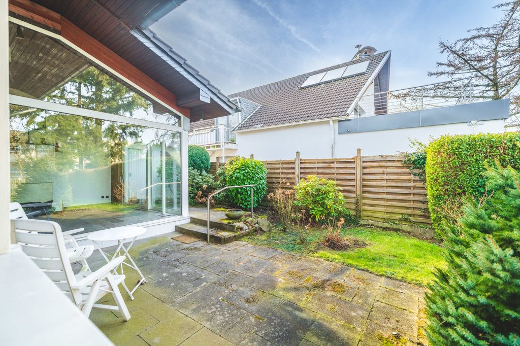 Immobilienangebot - Aachen - Wohnen - Freistehender Bungalow mit zwei Garagen 
in ruhiger und zentraler Lage