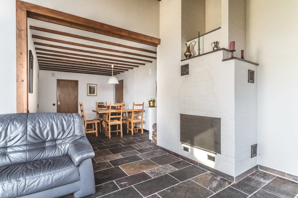 Immobilienangebot - Aachen - Wohnen - Freistehender Bungalow mit zwei Garagen 
in ruhiger und zentraler Lage
