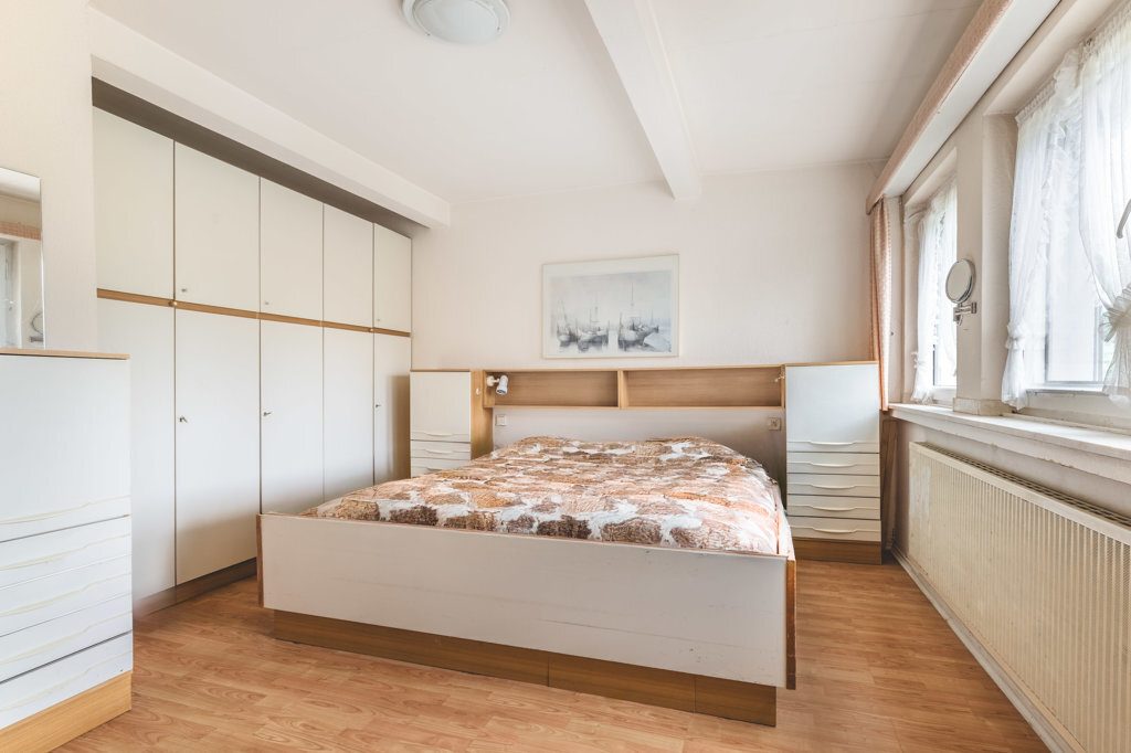 Immobilienangebot - Aachen - Wohnen - Raum für neue Ideen!
Attraktives Einfamilienhaus mit großem Südgarten in Laurensberg