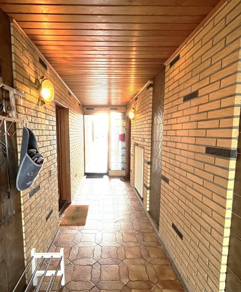 Immobilienangebot - Würselen - Wohnen - Ideal für Eigennutzer und Anleger!
Zwei gepflegte Einfamilienhäuser mit großen Gärten