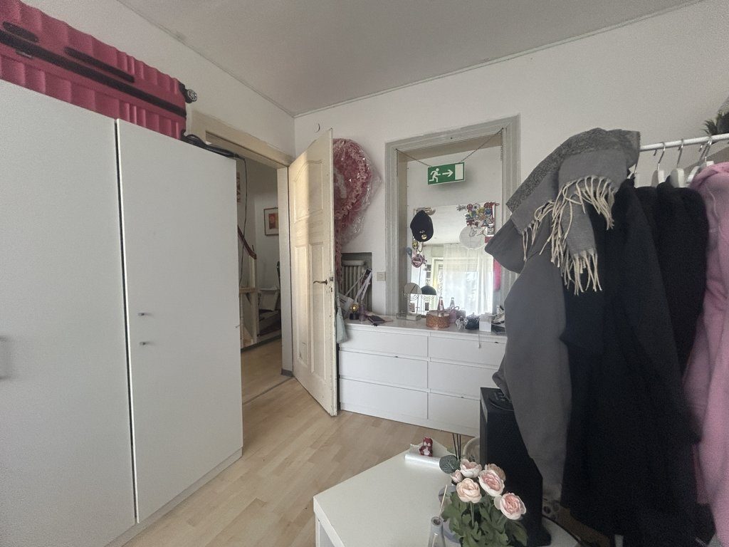 Immobilienangebot - Eschweiler - Wohnen - Zentral gelegenes Einfamilienreihenhaus mit außergewöhnlich großem Garten