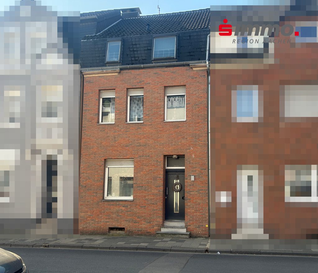 Immobilienangebot - Eschweiler - Wohnen - Zentral gelegenes Einfamilienreihenhaus mit außergewöhnlich großem Garten