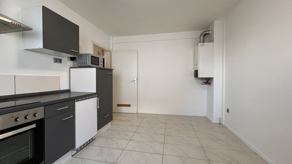 Immobilienangebot - Aachen - Wohnen - Bezugsfreie 1-Zimmer-Wohnung
in sehr zentraler Lage