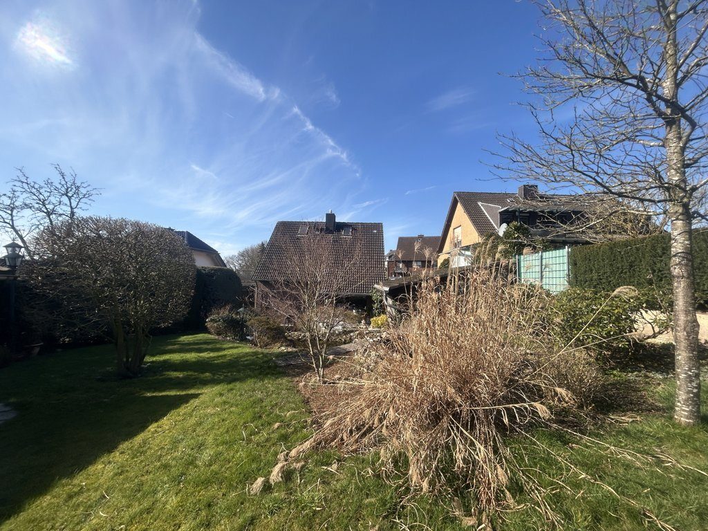 Immobilienangebot - Herzogenrath - Wohnen - Gepflegtes, frei stehendes Einfamilienhaus/Herzogenrath