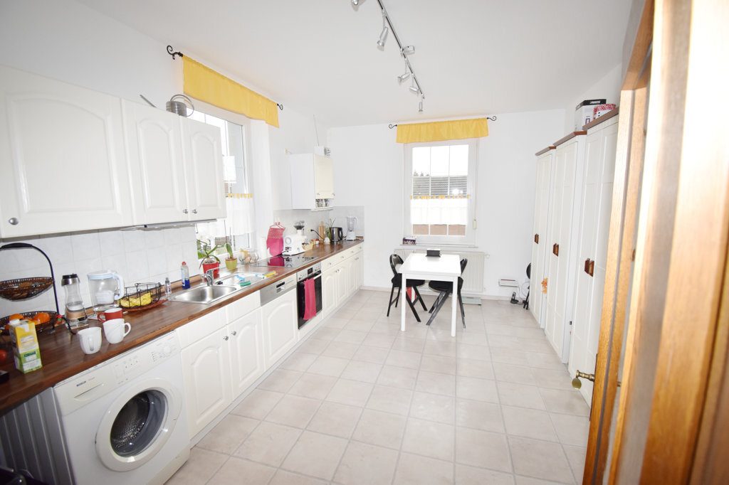 Immobilienangebot - Würselen - Renditehäuser - Großes innerörtliches Areal mit vielen Nutzungsmöglichkeiten und einem vermieteten 6-Parteien-Haus