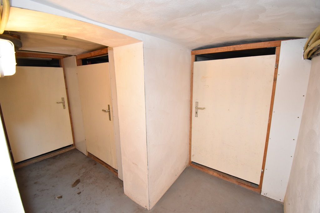 Immobilienangebot - Würselen - Renditehäuser - Großes innerörtliches Areal mit vielen Nutzungsmöglichkeiten und einem vermieteten 6-Parteien-Haus