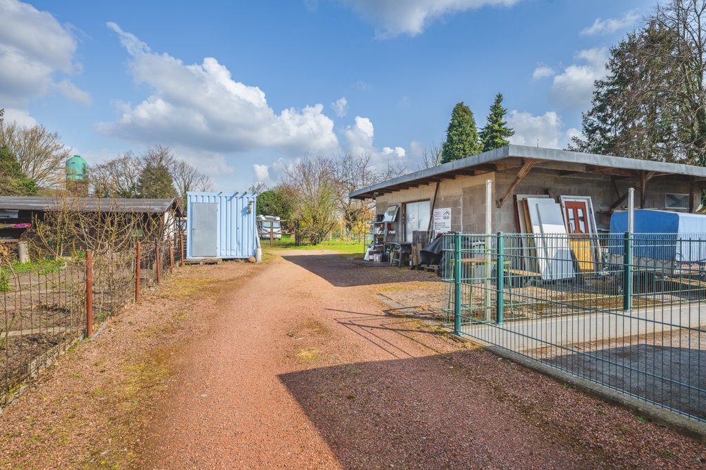 Immobilienangebot - Würselen - Renditehäuser - Großes innerörtliches Areal mit vielen Nutzungsmöglichkeiten und einem vermieteten 6-Parteien-Haus