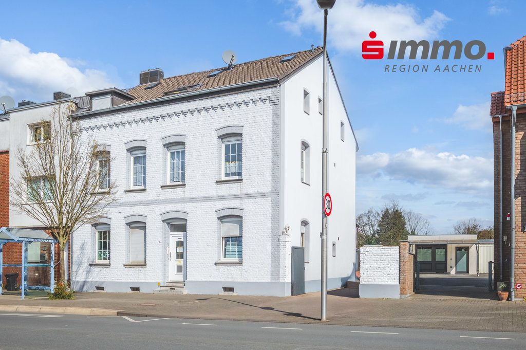Immobilienangebot - Würselen - Renditehäuser - Großes innerörtliches Areal mit vielen Nutzungsmöglichkeiten und einem vermieteten 6-Parteien-Haus