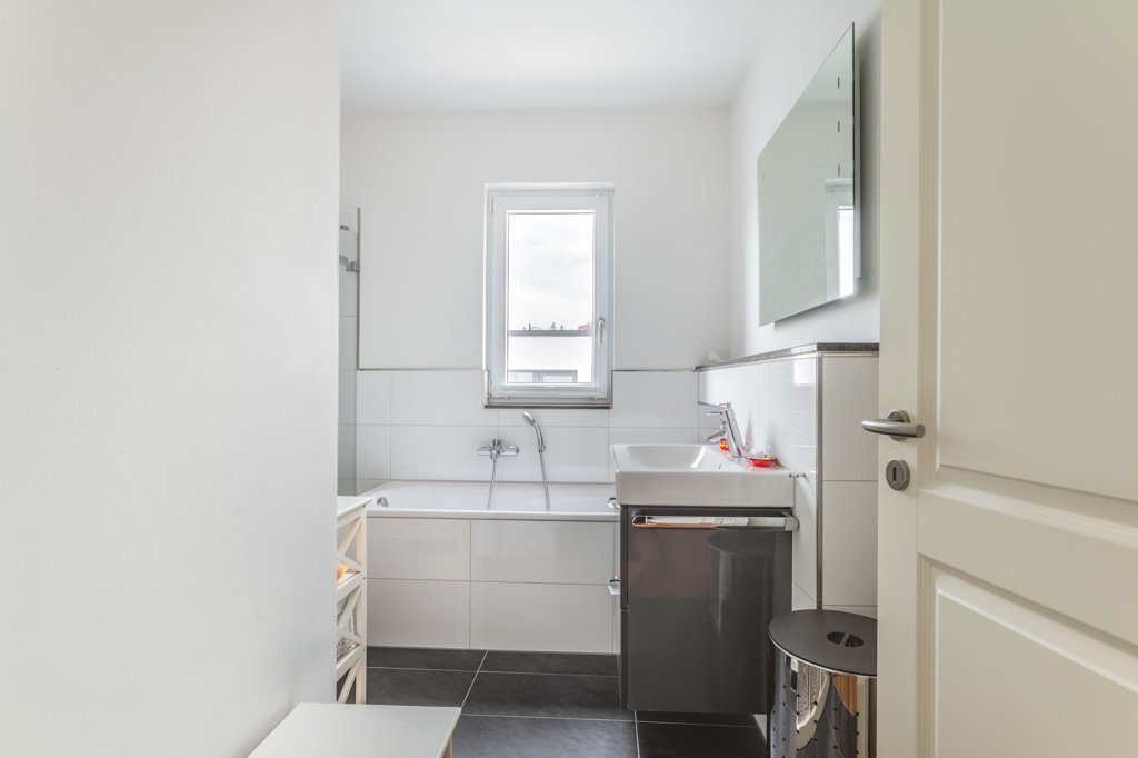 Immobilienangebot - Aachen - Wohnen - Stilvolles Wohnen mit 2 Dachterrassen 
und Stellplatz in der Nähe des Westparks