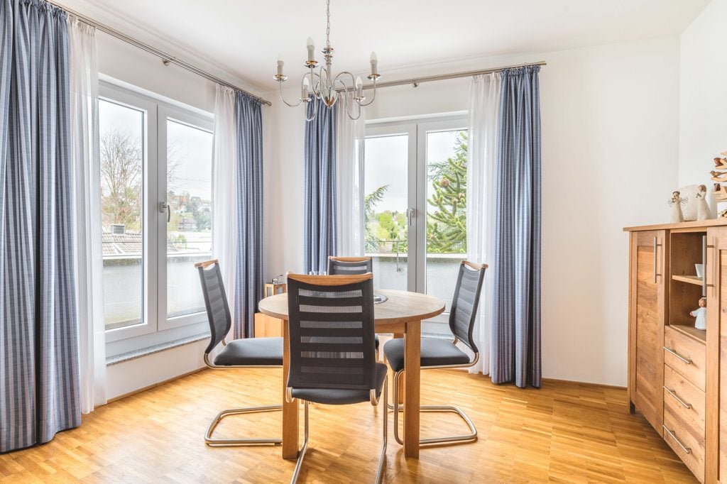 Immobilienangebot - Aachen - Wohnen - Stilvolles Wohnen mit 2 Dachterrassen 
und Stellplatz in der Nähe des Westparks