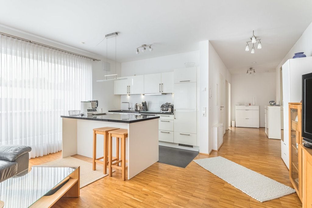 Immobilienangebot - Aachen - Wohnen - Stilvolles Wohnen mit 2 Dachterrassen 
und Stellplatz in der Nähe des Westparks