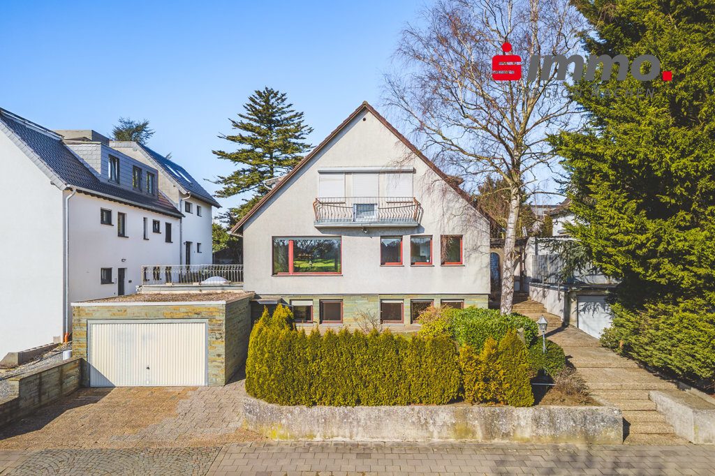Immobilienangebot - Aachen - Wohnen - Frei stehendes Einfamilienhaus mit Einliegerwohnung und Garage