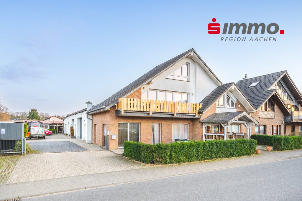 Immobilienangebot - Eschweiler - Renditehäuser - Repräsentative Betriebsstätte mit 2 Hallen und 2 Betriebswohnungen, 2 Garagen und 8 PKW-Stellplätzen