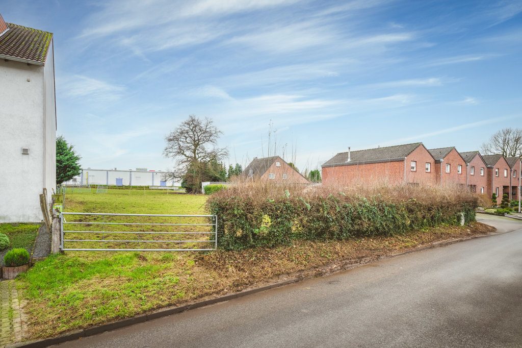 Immobilienangebot - Würselen - Grundstücke - Großes Baugrundstück in bevorzugter Wohnlage von Broichweiden