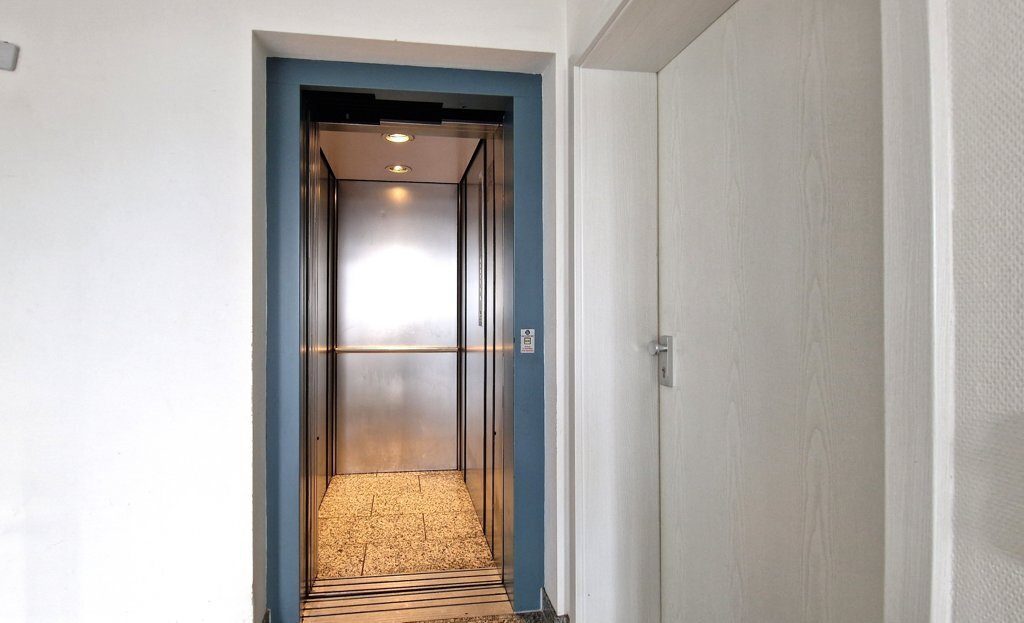 Immobilienangebot - Würselen - Wohnen - Hochwertig ausgestattete Dreizimmerwohnung mit Balkon und separater Garage in Broichweiden