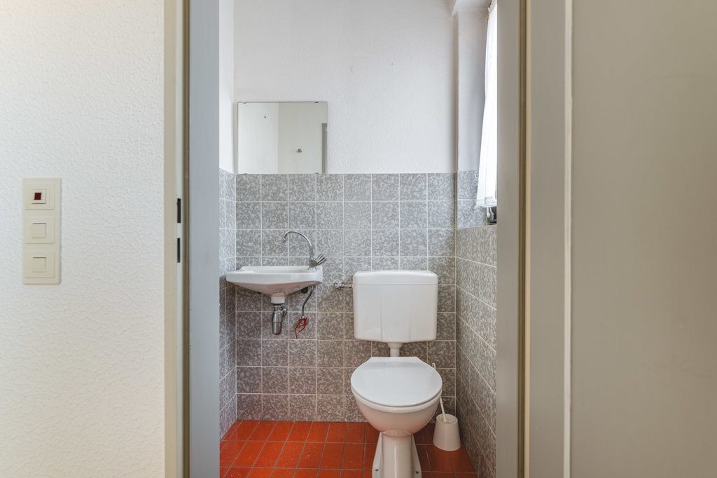 Immobilienangebot - Würselen - Wohnen - Freistehendes Einfamilienhaus mit großer Wohn-, Nutzfläche in ruhiger Wohnstraße Nähe St. Sebastian