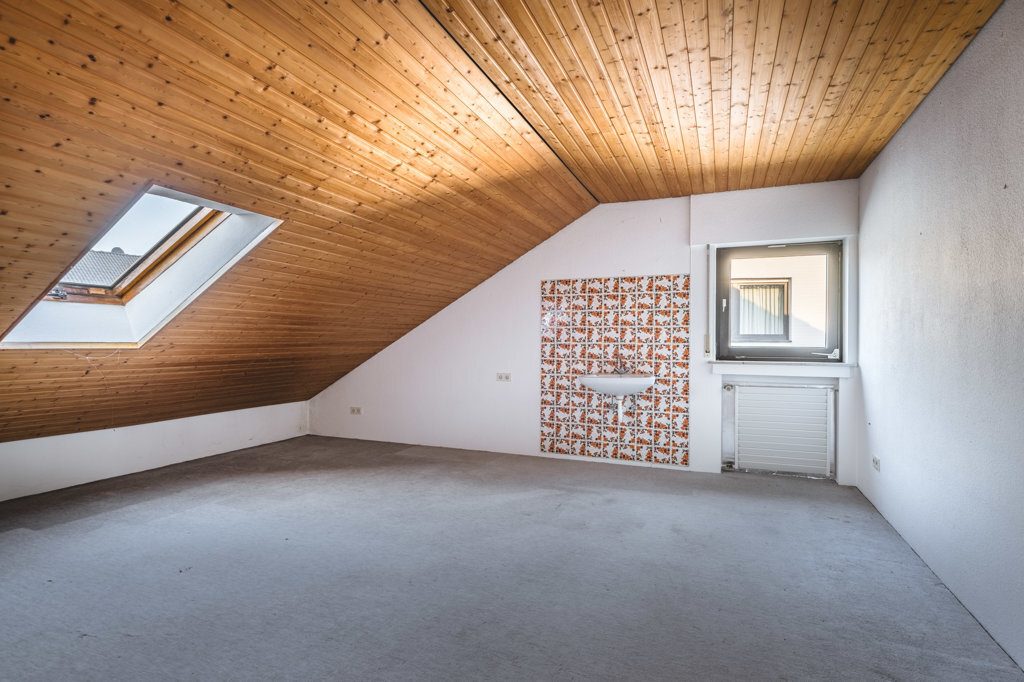 Immobilienangebot - Würselen - Wohnen - Freistehendes Einfamilienhaus mit großer Wohn-, Nutzfläche in ruhiger Wohnstraße Nähe St. Sebastian