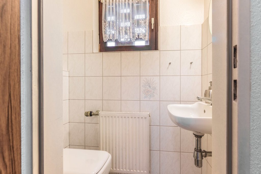 Immobilienangebot - Würselen - Wohnen - Clevere Investitionen inklusive!
Charmantes  Einfamilienhaus mit großzügiger Raumaufteilung in der Teutsiedlung
