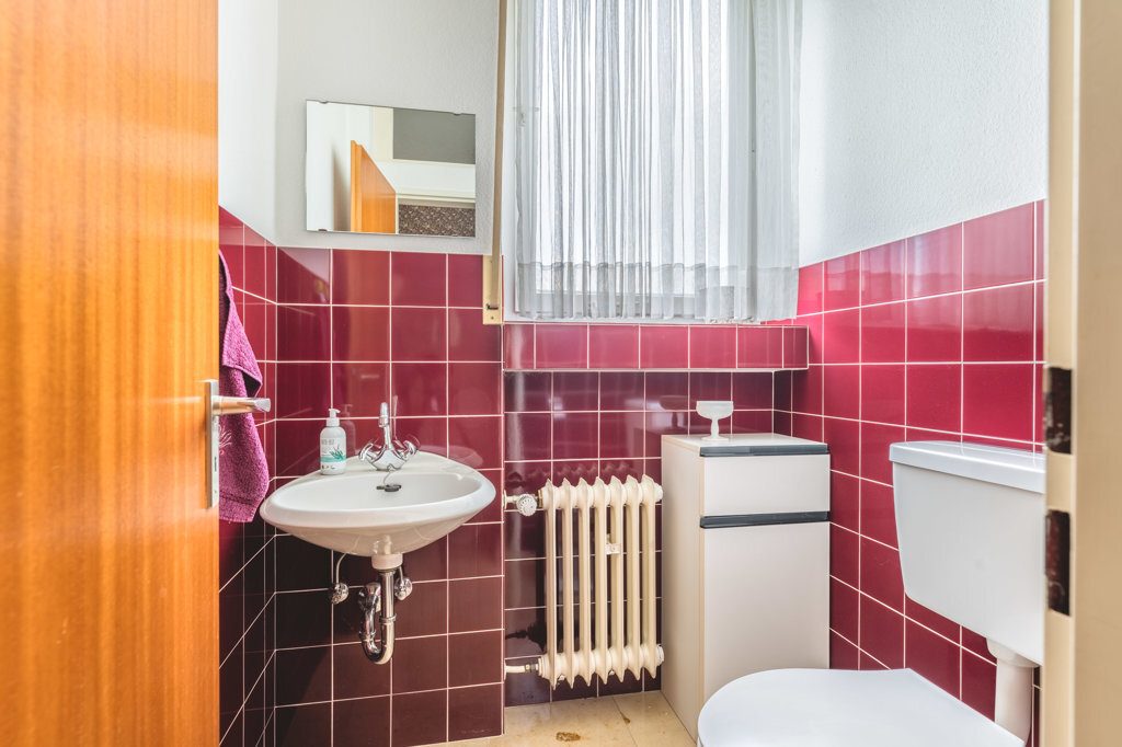 Immobilienangebot - Aachen - Wohnen - Einfamilienhaus mit Bungalowcharakter in gehobener Lage von Laurensberg