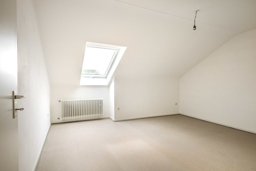 Immobilienangebot - Aachen - Wohnen - Einfamilienhaus mit Bungalowcharakter in gehobener Lage von Laurensberg