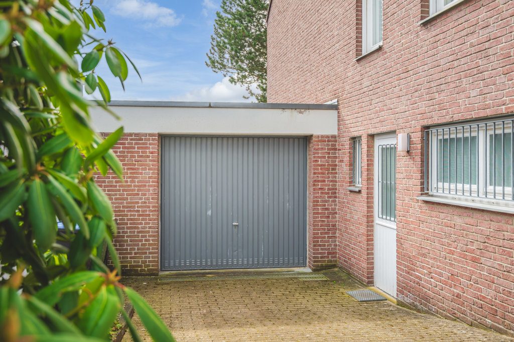 Immobilienangebot - Aachen - Wohnen - Einfamilienhaus mit Bungalowcharakter in gehobener Lage von Laurensberg