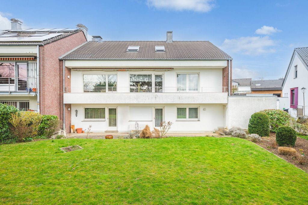 Immobilienangebot - Aachen - Wohnen - Einfamilienhaus mit Bungalowcharakter in gehobener Lage von Laurensberg