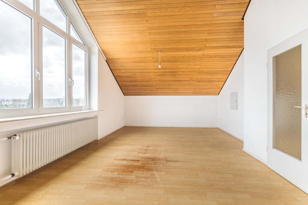 Immobilienangebot - Aachen - Wohnen - Einfamilienhaus mit Bungalowcharakter in gehobener Lage von Laurensberg