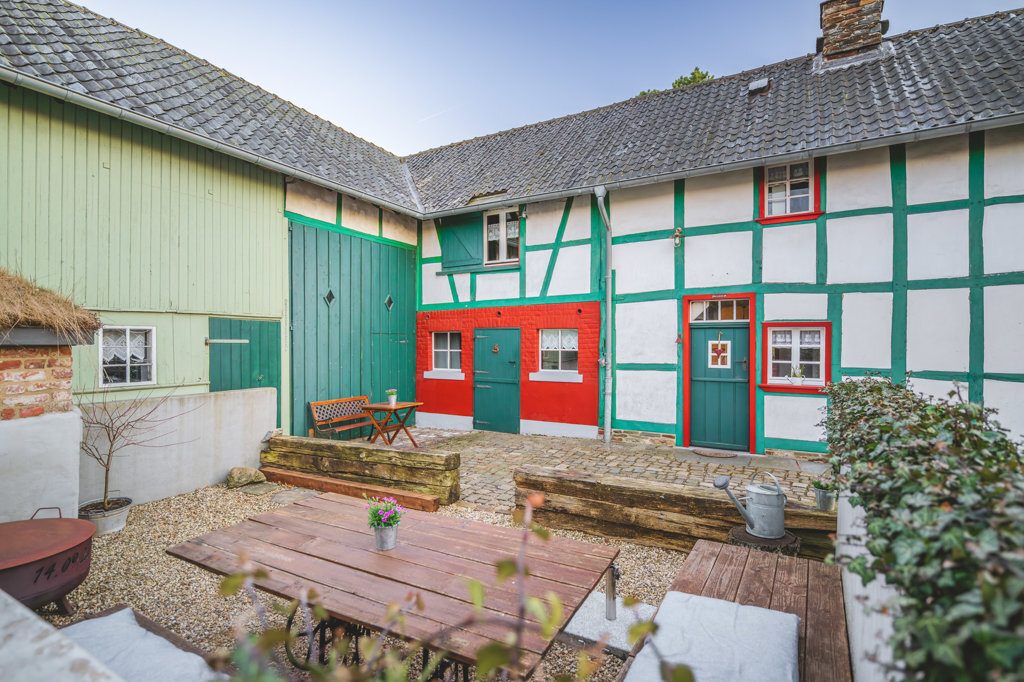 Immobilienangebot - Simmerath - Wohnen - Freistehendes, denkmalgeschütztes Einfamilienhaus im Zentrum von Simmerath