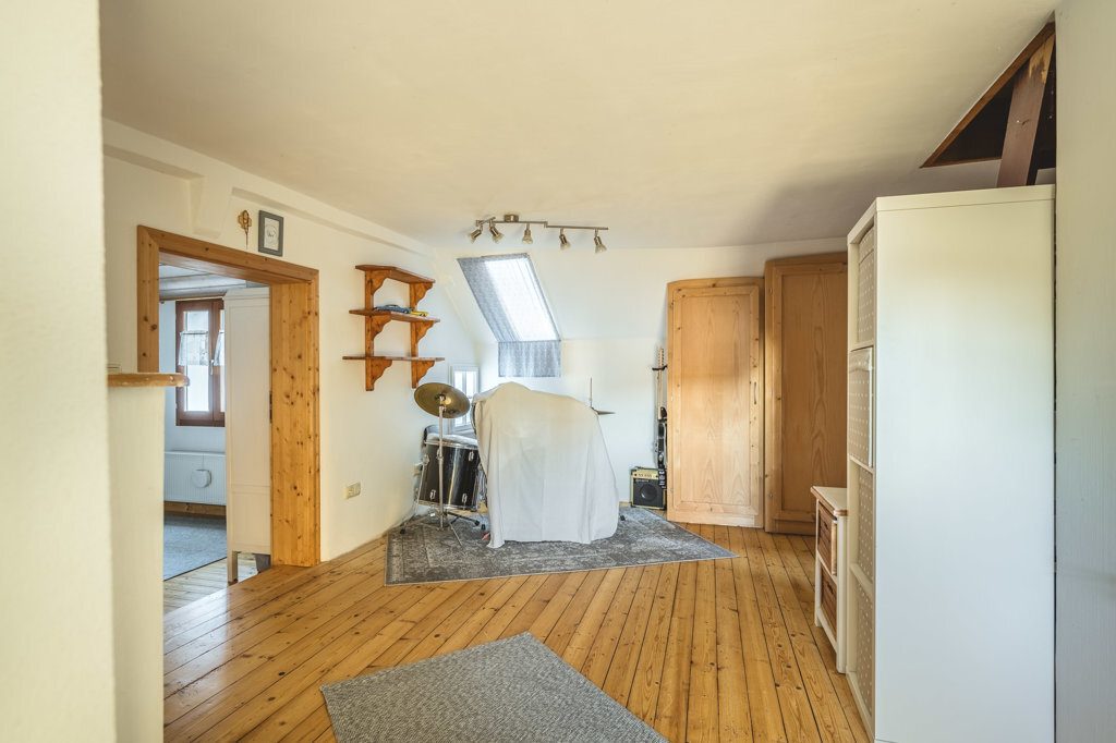 Immobilienangebot - Simmerath - Wohnen - Freistehendes, denkmalgeschütztes Einfamilienhaus im Zentrum von Simmerath