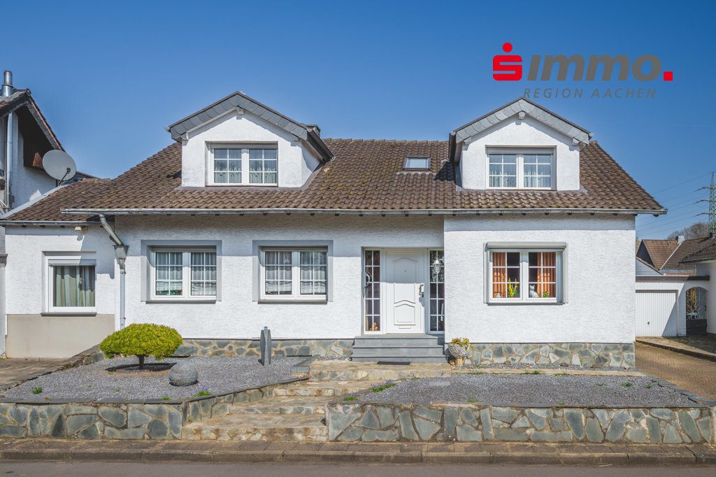 Immobilienangebot - Alsdorf - Wohnen - Zopp!
Repräsentatives, freistehendes Einfamilienhaus mit großer Einliegerwohnung