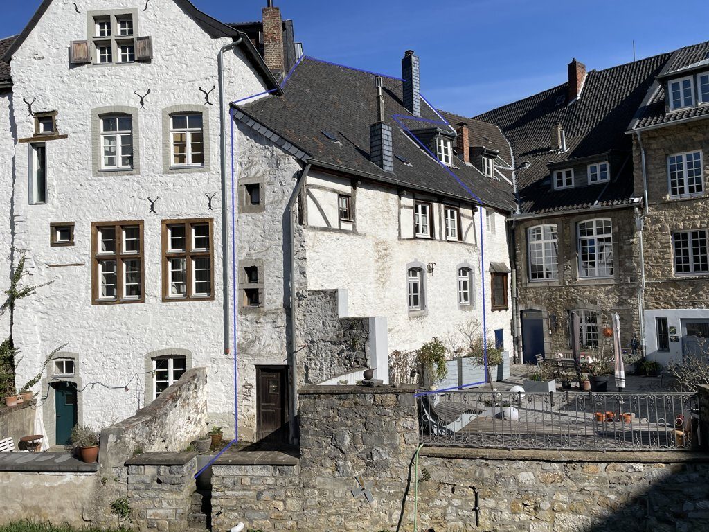 Immobilienangebot - Aachen - Wohnen - Ansprechendes Einfamilienhaus als Denkmal im historischem Ortskern von Kornelimünster