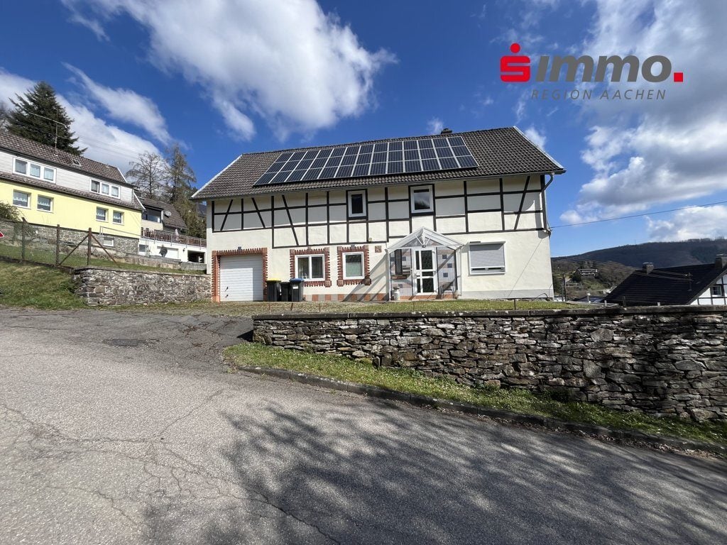 Immobilienangebot - Simmerath - Wohnen - Solides Einfamilienhaus nahe Rursee mit viel Potenzial