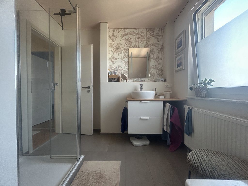 Immobilienangebot - Linnich - Wohnen - Neuwertiges, frei stehendes EFH in absolut ruhiger, familienfreundlicher Wohnlage