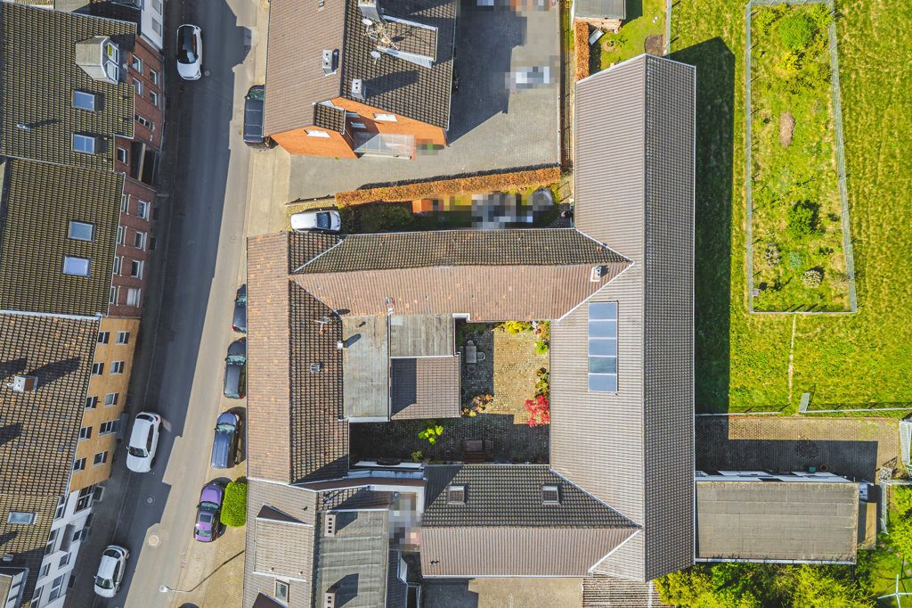 Immobilienangebot - Würselen - Renditehäuser - Hochwertig saniertes Baudenkmal mit 4 Wohnungen, Scheune und großer Ausbaureserve in Bardenberg