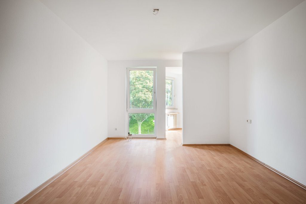 Immobilienangebot - Aachen - Wohnen - Bezugsfreie 3-Zimmerwohnung mit großem Balkon und PKW-Stellplatz zwischen Steppenberg und Klinikum
