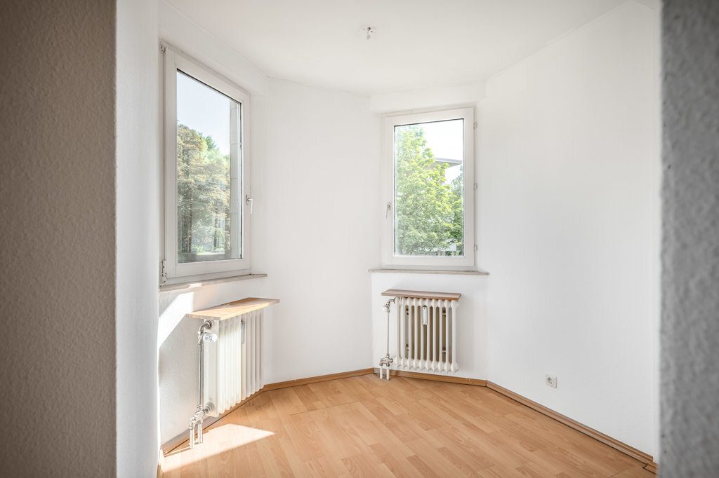 Immobilienangebot - Aachen - Wohnen - Bezugsfreie 3-Zimmerwohnung mit großem Balkon und PKW-Stellplatz zwischen Steppenberg und Klinikum