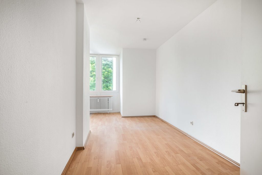 Immobilienangebot - Aachen - Wohnen - Bezugsfreie 3-Zimmerwohnung mit großem Balkon und PKW-Stellplatz zwischen Steppenberg und Klinikum