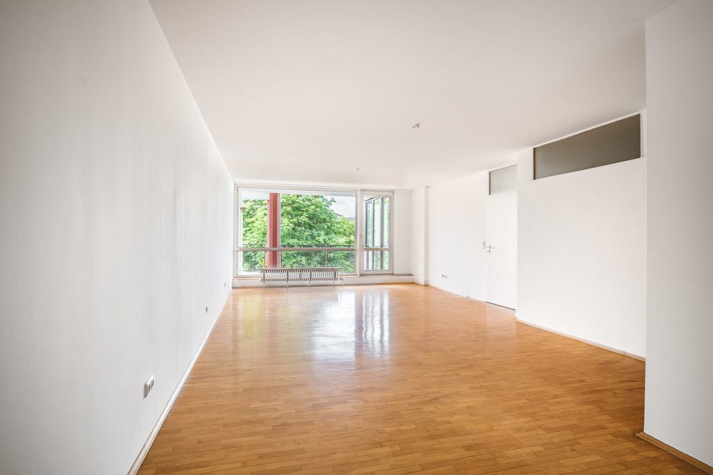 Immobilienangebot - Aachen - Wohnen - Bezugsfreie 3-Zimmerwohnung mit großem Balkon und PKW-Stellplatz zwischen Steppenberg und Klinikum