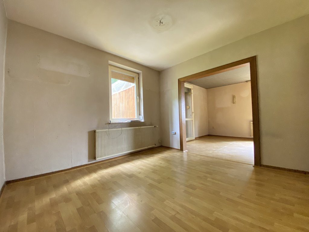 Immobilienangebot - Eschweiler - Wohnen - Freistehendes Einfamilienhaus mit schönem Grundstück in beliebter, grüner Wohngegend